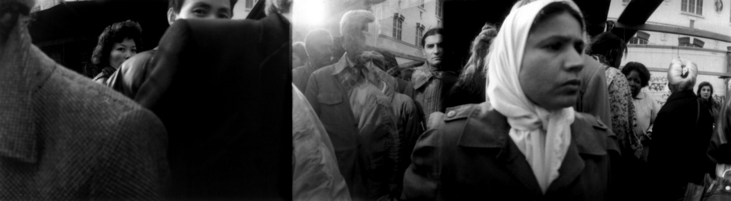 Sur le marché du Boulevard de Belleville. 1993. On the Boulevard de Belleville market. 1993.